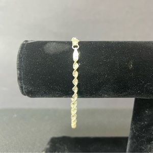 Sterling silver swirl 7” bracelet